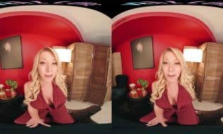 Busty MILF delivers an unforgettable performance in immersive virtual reality